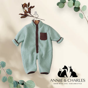 Annie & Charles® Fleece Anzug