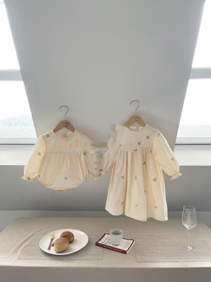 Annie & Charles® süßes Baby Kleid