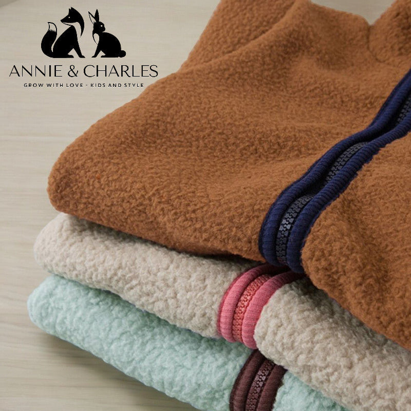 Annie & Charles® Fleece Anzug